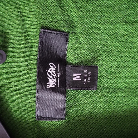 Mossimo Wrap Top - Picture 3 of 16